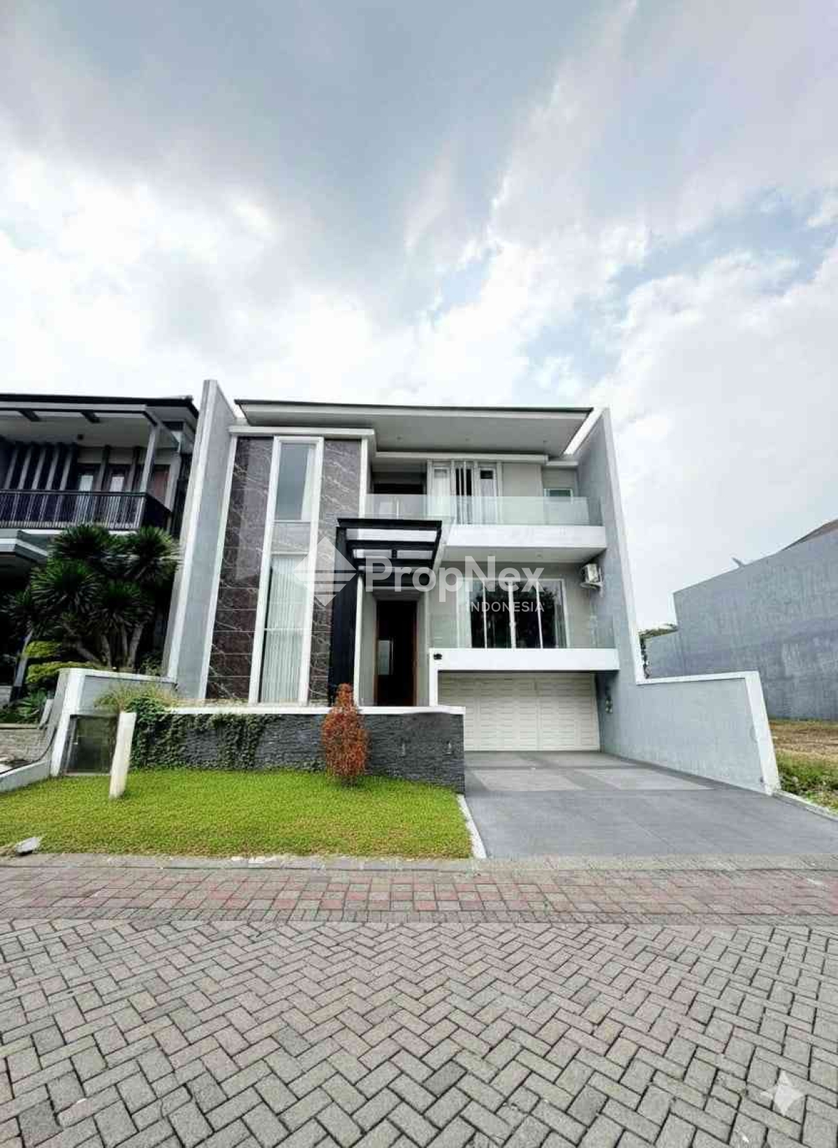 Rumah Raffles Garden, Split Level Luxury Nego sampe DEAL